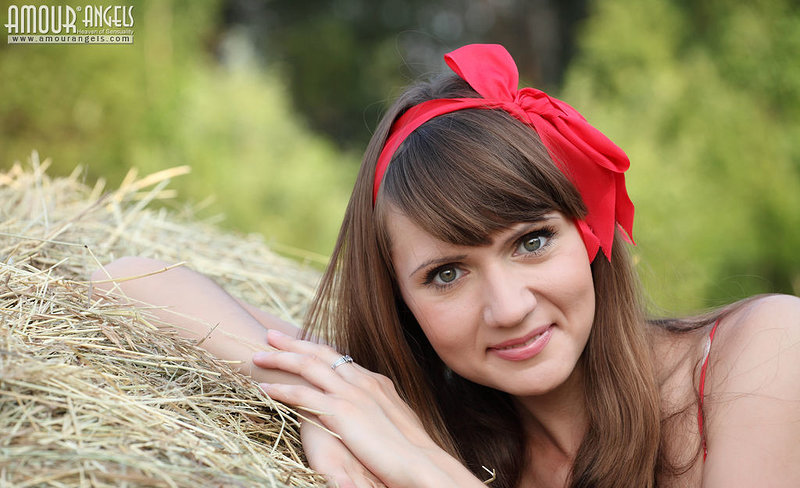 Полина, 23